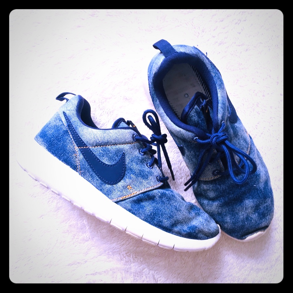 Nike Roshe 🎅🎁